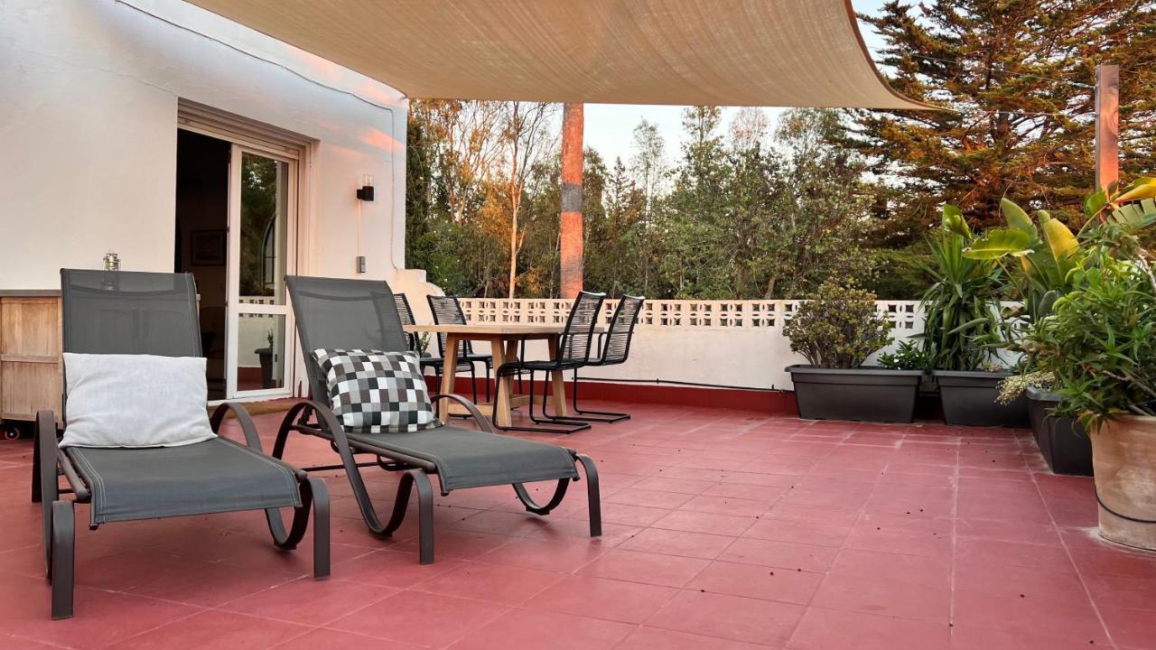 Arriba Stijlvol Appartement Met Zwembad En Tuin 科尼尔-德拉弗龙特拉 外观 照片