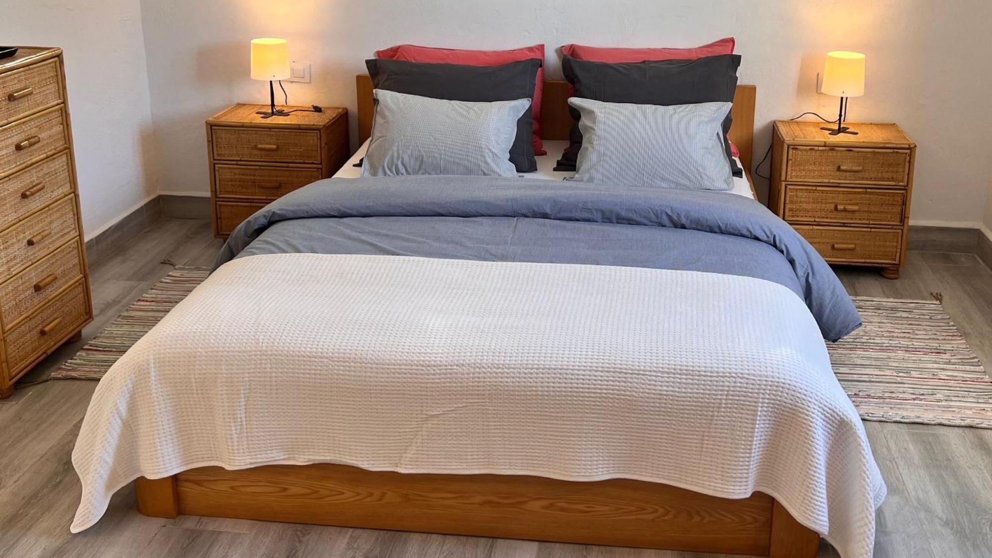 Arriba Stijlvol Appartement Met Zwembad En Tuin 科尼尔-德拉弗龙特拉 外观 照片