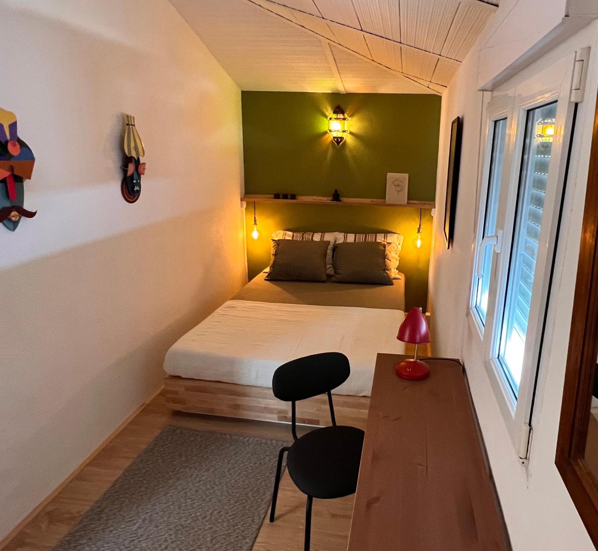 Arriba Stijlvol Appartement Met Zwembad En Tuin 科尼尔-德拉弗龙特拉 外观 照片